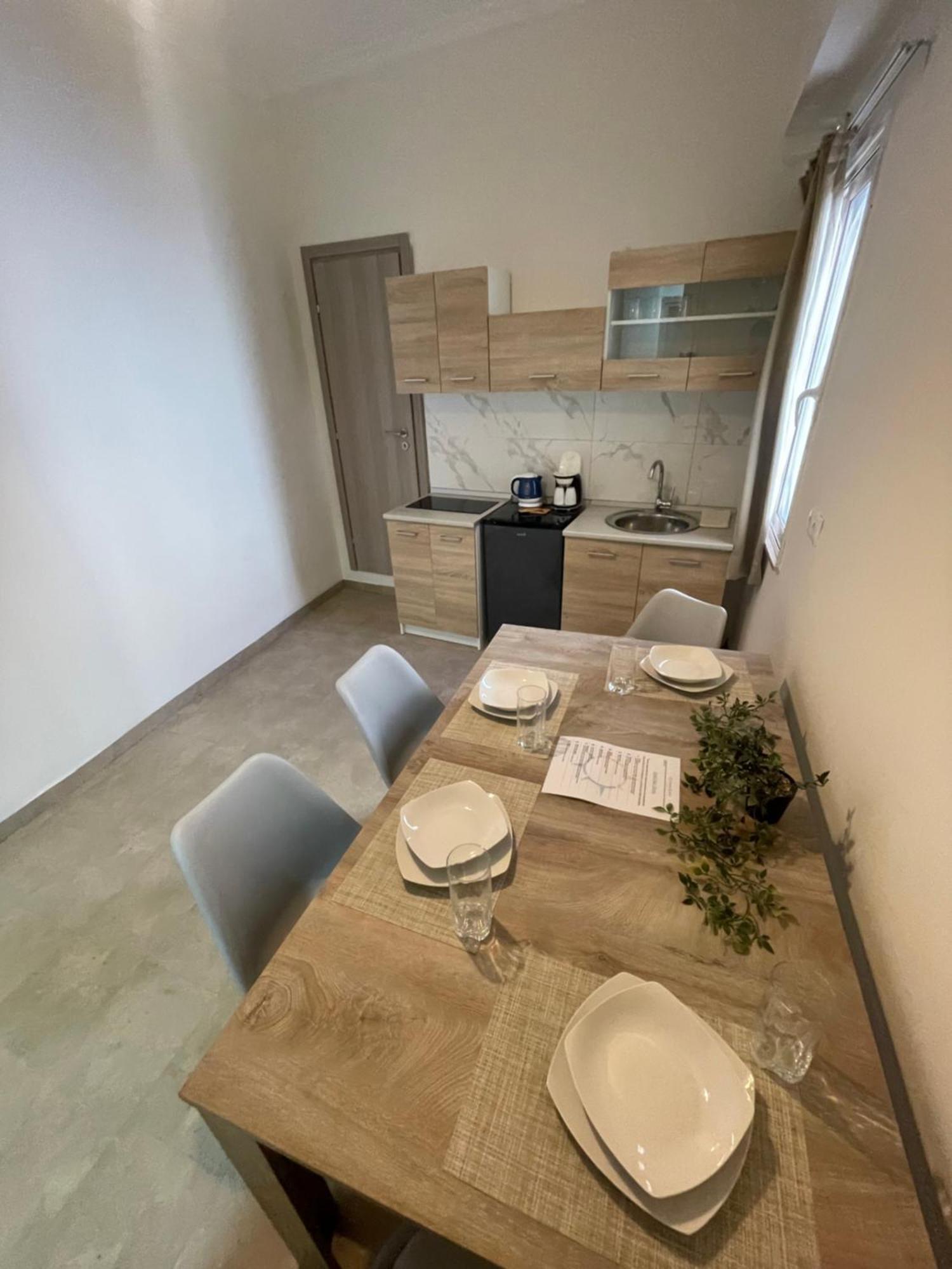 Compass Lofts Athens Apartment Bagian luar foto