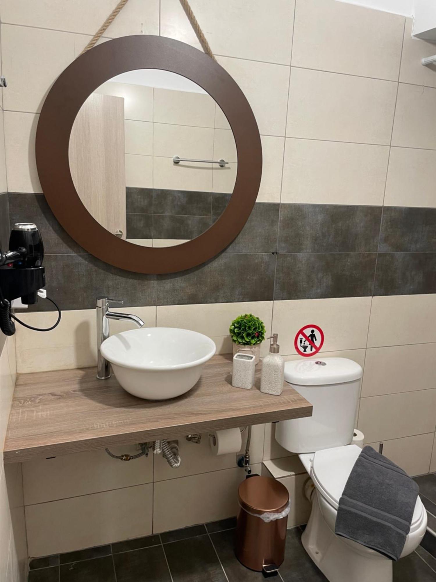 Compass Lofts Athens Apartment Bagian luar foto