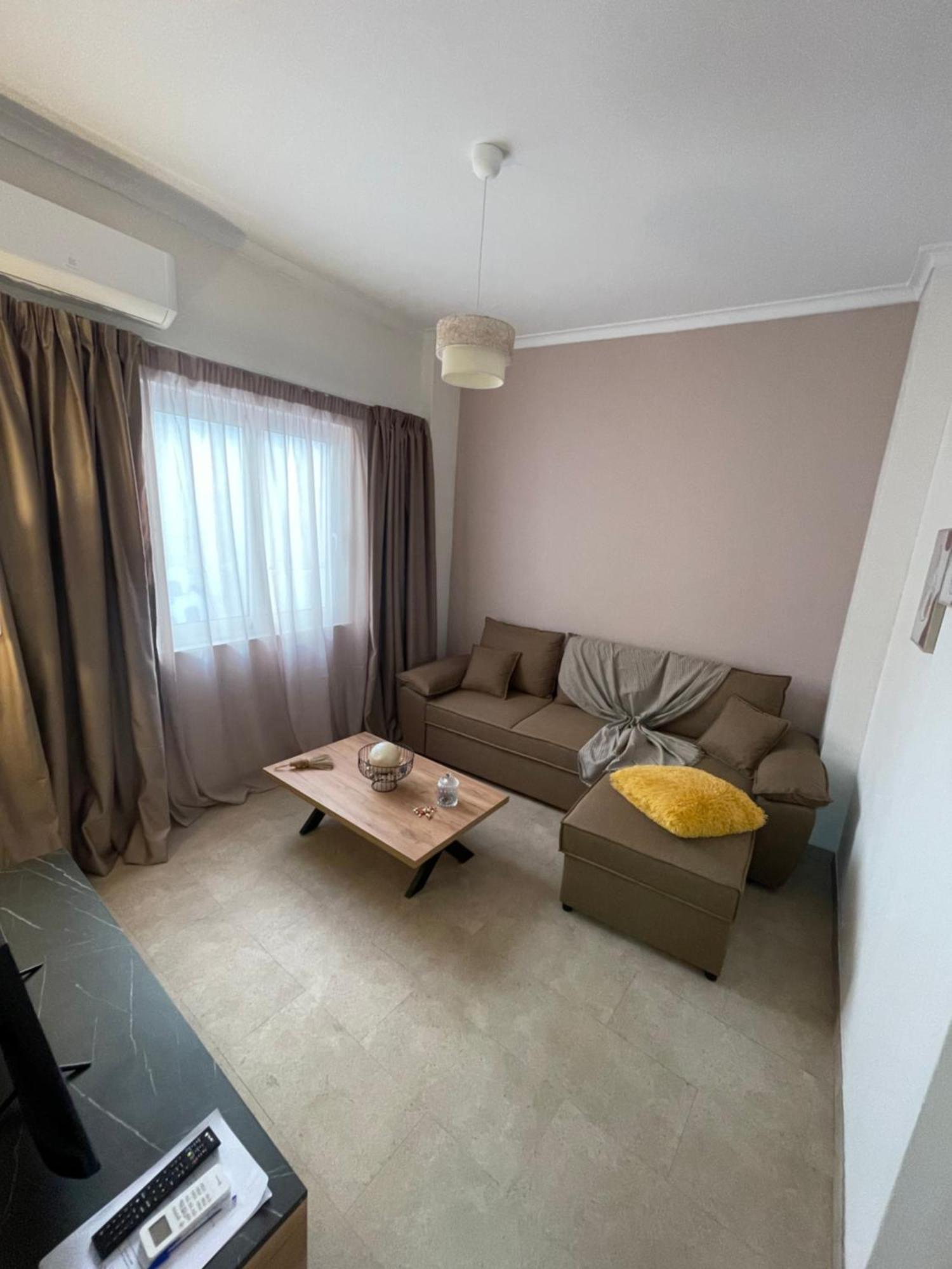 Compass Lofts Athens Apartment Bagian luar foto