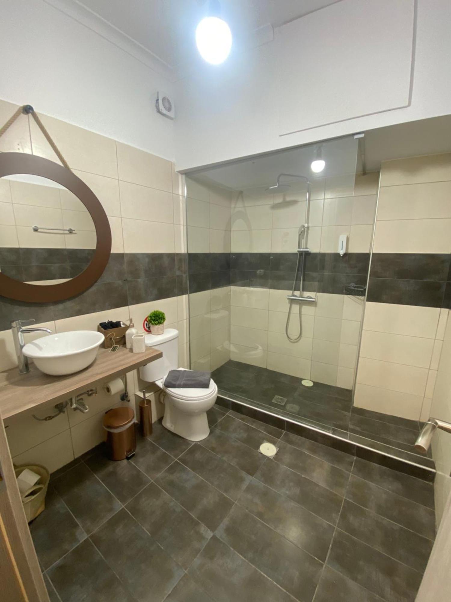 Compass Lofts Athens Apartment Bagian luar foto