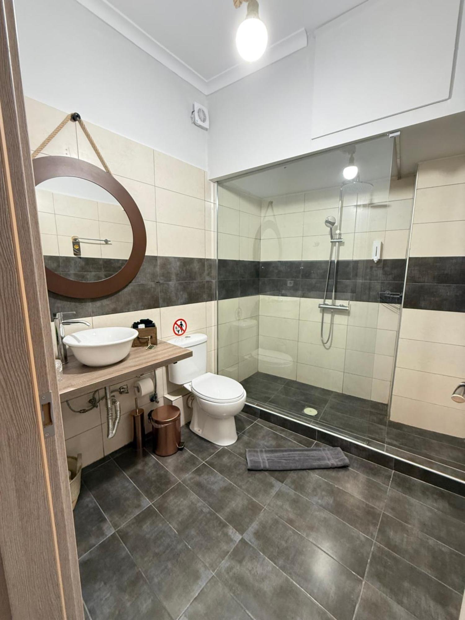 Compass Lofts Athens Apartment Bagian luar foto