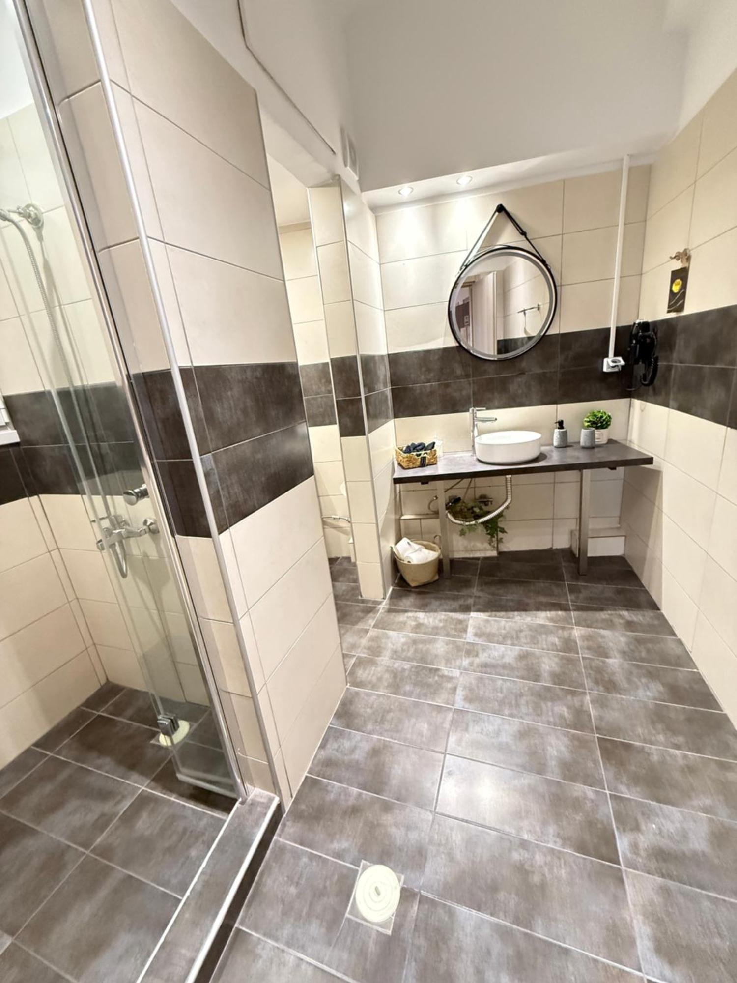 Compass Lofts Athens Apartment Bagian luar foto